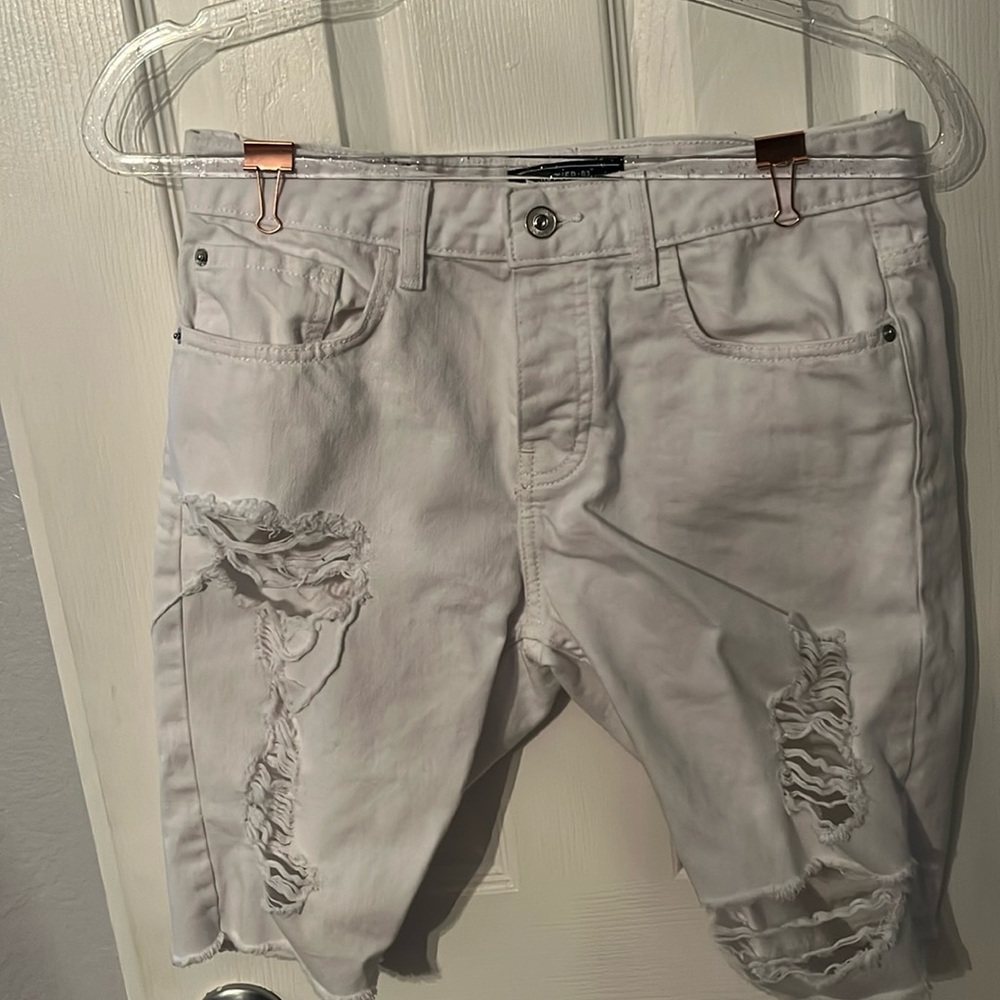 Forever 21 men white distressed jorts